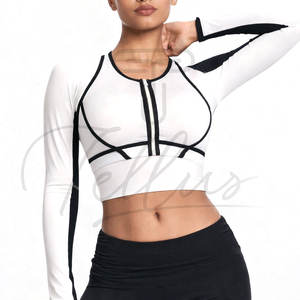 Conjunto Deportivo de 3 Piezas para Mujer, Chaqueta Deportiva Ligera y Elástica con Cierre Frontal y Logotipo, Pantalones Cortos de Cintura Alta - Product Image 5