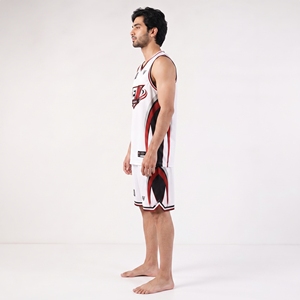 Uniforme de baloncesto atlético que ofrece comodidad transpirable, construcción de primera calidad y movilidad superior para el juego competitivo. - Product Image 6