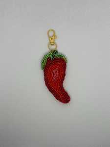 Llavero de chile con cuentas, mosquetón de aleación de zinc, diseño tejido, estilo sencillo, patrón de fruta roja y verde - Product Image 1