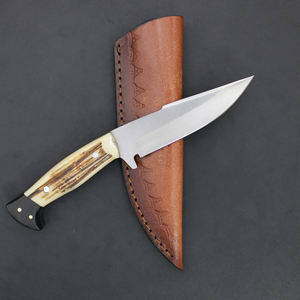 Couteaux de chasse avec lame à pointe longue et manche antidérapant pour un retrait de la peau en douceur lors du traitement sur le terrain - Product Image 3