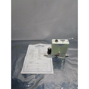Contrôleur de débit massique Brooks 0550-E, MFC, 200 SLM - Équipements et pièces semi-conducteurs d'occasion fiables à l'échelle mondiale - Product Image 1