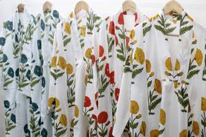 Vestido de Algodón con Estampado Artesanal, Vestido Midi Bohemio con Estampado Floral - Product Image 4