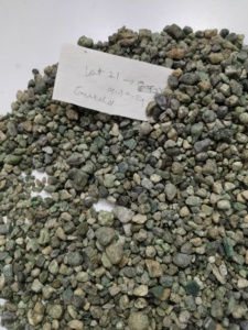 Émeraudes naturelles violettes brutes taillées en émeraude, formes mélangées pour la fabrication de bijoux, Lot 18 de Red Mountain Gems - Product Image 5