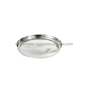 Plato de aluminio elegante con asas, bandeja de lujo de diseñador en relieve fundido de aluminio pulido para servir - Product Image 3