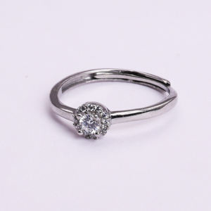 Anillo Ajustable de Plata de Ley 925 con Circonita Cúbica Solitaria para Mujer, Anillos de Compromiso y Promesa de Lujo Ajustables para Mujer - Product Image 1