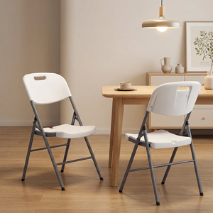 Chaise pliante en plastique blanc HDPE moulée par soufflage avec cadre en acier, idéale pour événements extérieurs, mariages, fêtes, jardin et camping – Portable et directement de l'usine à prix abordable - Product Image 2