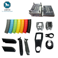 Molde de Inyección de Plástico y Acero de Alta Calidad para Vehículos, Molde Personalizado de Marca OEM/ODM, Modelo Multicavidad, Sistema de Inyección en Frío/Caliente