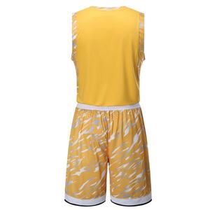 Tenue de basketball de haute qualité pour hommes, vente en gros, vêtements de sport, maillot de basketball vierge pour hommes, ensemble de tenue de basketball personnalisé par sublimation - Product Image 3
