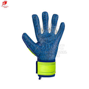Professional Level Grip Goalkeeper Gloves For Wet Weather Matches All Condition Control Equipment For <b>Elite</b> Leagues - Product Image 2