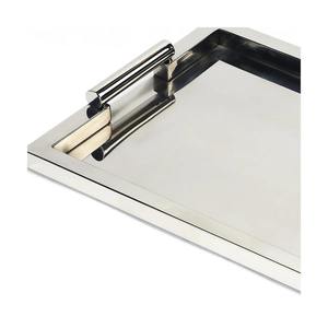Craft Emporium Exports LCa-260 Bandeja de Servir Rectangular Moderna de Metal Decorativa con Asas, Diseño Art Deco con Patrón de Naturaleza Muerta - Product Image 5
