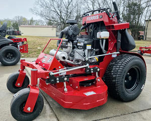 Cortacésped rojo con desbrozadora y tractor utilitario de neumáticos grandes para mantenimiento de caminos en granjas y huertos - Product Image 5