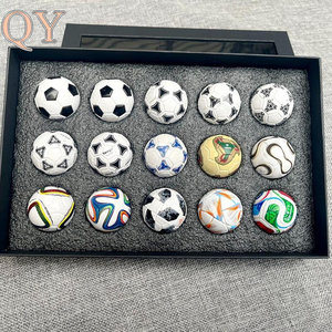 QY Set Souvenir Copa De Fútbol 2026 Con 15 Mini Balones ABS PU En Caja De Regalo Premium Para Coleccionistas - Product Image 3