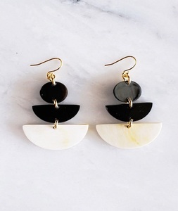 Pendientes de Aro de Cuerno de Búfalo, Ecológicos, Hechos a Mano, con Patrón de Caparazón de Tortuga, Pulidos, Artesanía Natural, FS International Uttar Pradesh - Product Image 4
