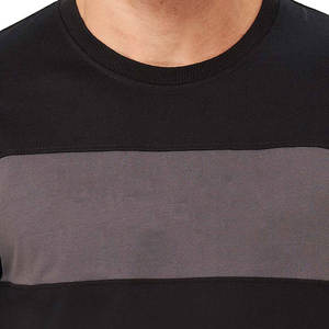 Conjunto de Camiseta y Pantalones Cortos Ligeros para Hombre, los Más Vendidos, de Moda, al Por Mayor, con Logotipo Personalizado - Product Image 6