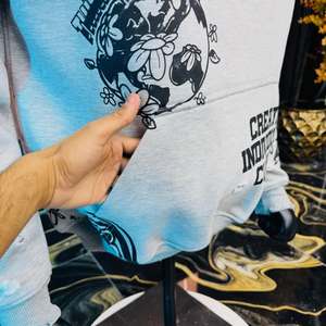 Sudadera con capucha unisex de streetwear, extragrande, de algodón 100% de alto gramaje, estilo vintage, con cremallera, efecto desgastado y lavado ácido - Product Image 5