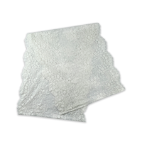 Chemin de table élégant et moderne en dentelle géométrique blanche, mélange polyester/coton, motif tissé brodé, forme rectangulaire 40x200cm