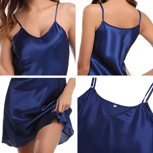 Ensemble de Nuit Délicat et Respirant en Satin Noir pour Femme – Haut Court et Short – Idéal Lune de Miel et Première Nuit – Service OEM - Product Image 5