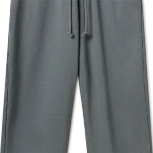 Pantalon de survêtement évasé taille haute 100% coton pour homme, délavé à l'acide, ourlet brut, bord coupé, délavé foncé - Product Image 6