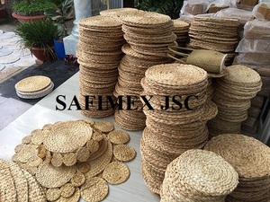 Set de dessous-de-plat ronds en jacinthe d'eau tressée naturelle, tailles 30/33/35/38 cm, antidérapants et résistants à la chaleur, en rotin, pour la décoration de fêtes - Product Image 5