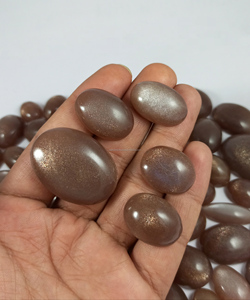 Pierres précieuses en vrac de pierre de lune naturelle, cabochons, pierres à facettes, minéraux cristallins, fournisseur en gros en Inde - Product Image 4