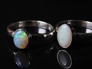 Anillo de Ópalo Australiano - Multifuego - Plata de Ley 925 - Regalo de Boda y Fiesta para Ella - Joyería Artesanal Única - Certificado por Terceros - Product Image 3