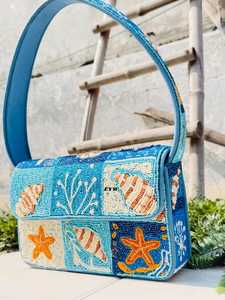 Sac à bandoulière brodé et perlé thème Océan, fait main, motif étoile de mer et coquillage, sac de plage bleu, style bohème, léger - Product Image 4