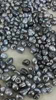 Perles Keshi noires de la mer de Tahiti naturelles de forme inégale naturelles sans perles en vrac non percées produit en vrac