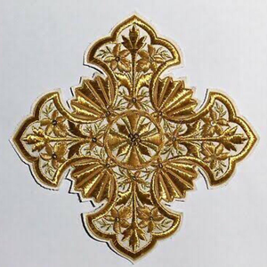 Patch liturgique de croix orthodoxe brodée or luxueuse en gros avec strass rouges pour insignes de vêtements de prêtre - Product Image 6