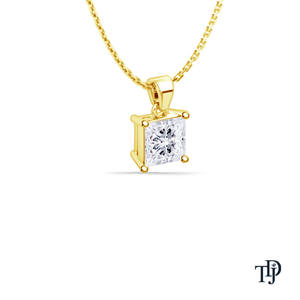 Colgante de oro de 10K con diamante solitario de corte princesa de cuatro puntas de 0.3 quilates, claridad VS1 (natural), con engaste en V, venta al por mayor y al por menor OEM - Product Image 6