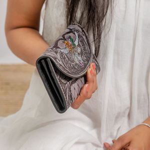 Nueva Cartera Corta de Cuero Genuino con Diseño Floral Bohemio y Occidental, Hecha a Mano, con Cierre de Cremallera y Botón Antirrobo, y Múltiples Ranuras para Tarjetas - Product Image 3