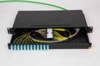 Kotak Distribusi ODF Serat Optik DAMU 19 Inch Rack Mount 12C-24C dengan Adaptor SC/LC/ST/FC, Baja Anti Karat, untuk Pusat Data Telekomunikasi FTTX
