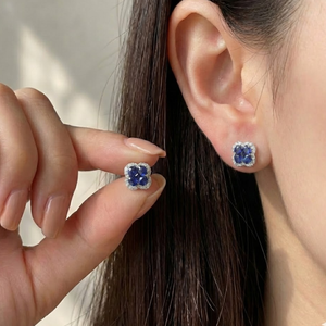 Huggie-pendientes de oro rosa de 18K para mujer, joyería de zafiro azul fino con diamante 100% Natural, con forma de flor - Product Image 3