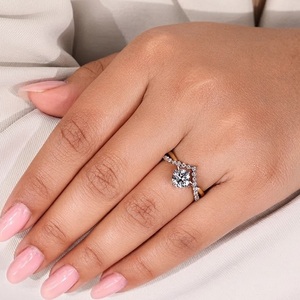 Élégante bague solitaire ronde en platine 950 avec diamant de laboratoire H[PHT] de 3,28 carats couleur E clarté VS1, idéale pour fiançailles et mariage - Product Image 3