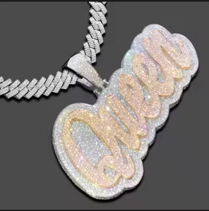 Cadena de tenis de plata 925 personalizada estilo hip-hop con diamantes de moissanita VVS y colgantes de letras con nombre en esmalte de colores para fiesta - Product Image 4