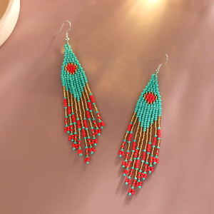 Pendientes Largos de Borlas con Cuentas Tejidas a Mano para Mujer, Joyería Moderna para Bodas y Fiestas por MD HANDICRAFTS - Product Image 3