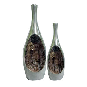 Florero de Aluminio Hecho a Mano de Estilo Moderno con Acabado Texturizado, Diseño Art Deco, Ecológico para Decoración de Interiores del Hogar - Product Image 4