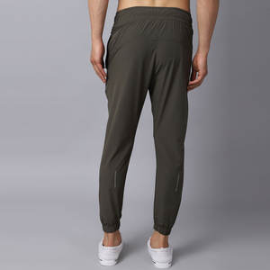 กางเกงวิ่งขายาวผ้าคอตตอน100% สำหรับผู้ชายกางเกงผ้าฟลีซปักลายเอวยางยืดสีสันกลางเอวเข้ารูปบริการ OEM - Product Image 3