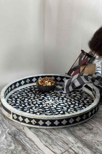 Plateau de service et de rangement en nacre pour la décoration et l'accueil de luxe à la maison – Offre spéciale - Product Image 4