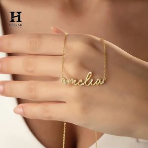 Collar de Diamantes Cultivados en Laboratorio con Nombre Personalizado al por Mayor, Colgante con Letra Cursiva Personalizada, Joyería Fina - Product Image 3