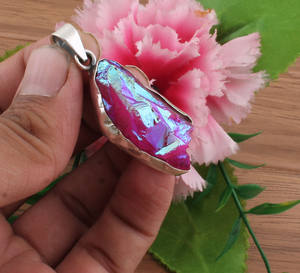 สร้อยคอเงินแท้ 925 ชุบแพลตตินัม ประดับด้วยดรอซี่สีชมพูธรรมชาติ วินเทจ ระยิบระยับ ไทเทเนียม ดรอซี่ สำหรับทุกเพศ ขายส่ง - Product Image 3