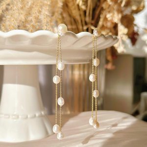 Dainty Pearl Drop <b>Earrings</b> Long Gold Tassel Threader <b>Earrings</b> Minimalist Wedding Jewelry Handmade Freshwater Pearl - Product Image 3