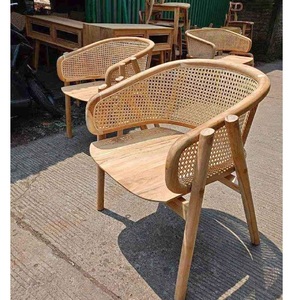Meubles d'intérieur en teck sur mesure pour projet café et hôtel, chaise en rotin aqm2100 - Product Image 1