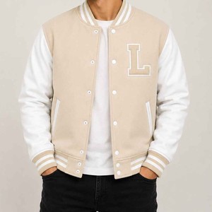Blouson universitaire homme beige et blanc avec lettre L en relief, à capuche, col montant fin, coupe ajustée, respirant, pour l'hiver - Product Image 3