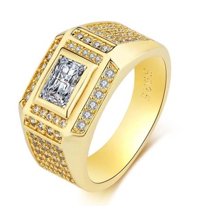 Bague Hip Hop de Luxe Plaqué Or 18 carats de Qualité Supérieure avec Diamants pour Hommes – Idéale pour le Streetwear, les Fêtes et les Occasions Spéciales - Product Image 3