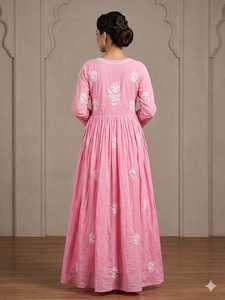 Elegante y Sencillo Vestido Largo de Mujer con Cinturón a Juego, Estilo A-Line, de Chanderi Chikankari, Cintura Natural, Manga Larga, Ecológico, para Fiestas - Product Image 2