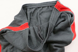 Ensemble de survêtement unisexe gris à capuche avec fermeture éclair intégrale, sweat-shirt et pantalon avec empiècements rouge et noir, poches latérales, pour l'automne - Product Image 3