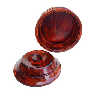 Olla de madera artesanal de estilo vintage con tapa excelente para servir alimentos calientes y almacenar ingredientes en una estética de cocina Retro - Product Image 3