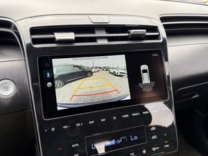 รถ SUV Tucson ปี 2022 สีเทาสะอาด รถมือสอง ทนทาน เครื่องยนต์ดีเซล รถอเนกประสงค์ ระบบกุญแจอัจฉริยะ LDWS เบาะนั่งแบบมีระบบทำความร้อนและระบายอากาศ 5 ที่นั่ง พวงมาลัยซ้าย - Product Image 4