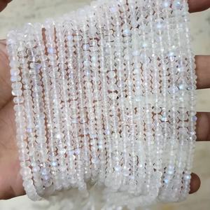 Cuentas Rondelle facetadas de piedra lunar arcoíris 4-4,25mm 13 pulgadas piedras preciosas joyas naturales para hacer efecto arcoíris llamativo - Product Image 1