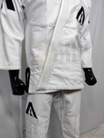 Kimono de Jiu Jitsu Brasileño 100% Algodón con Logotipo Bordado Personalizado en la Parte Delantera, Uniforme Ligero y Transpirable